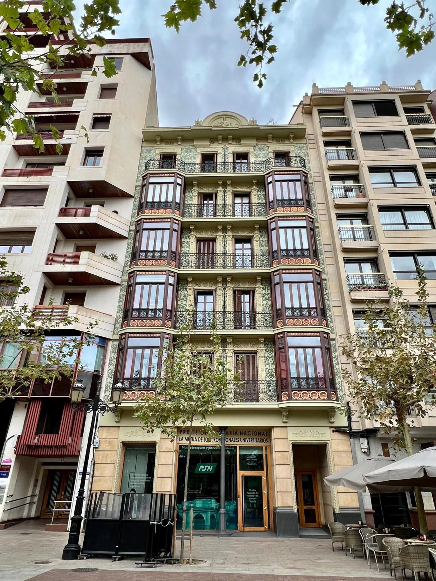 Espolon Luxury 10 Apartment *
